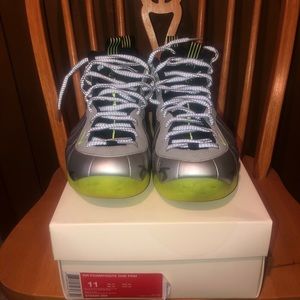 Nike Air Foamposite One Silver Volt Camo